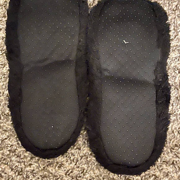 NWOT! black cat slippers - Picture 3 of 3